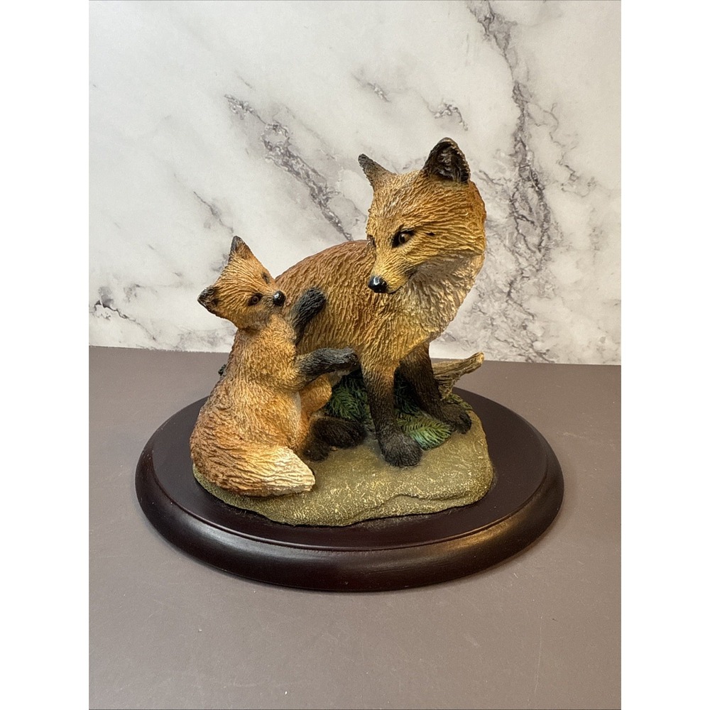 LIVING STONE - 4.75"H X 6"W (BASE) 2 FOXES